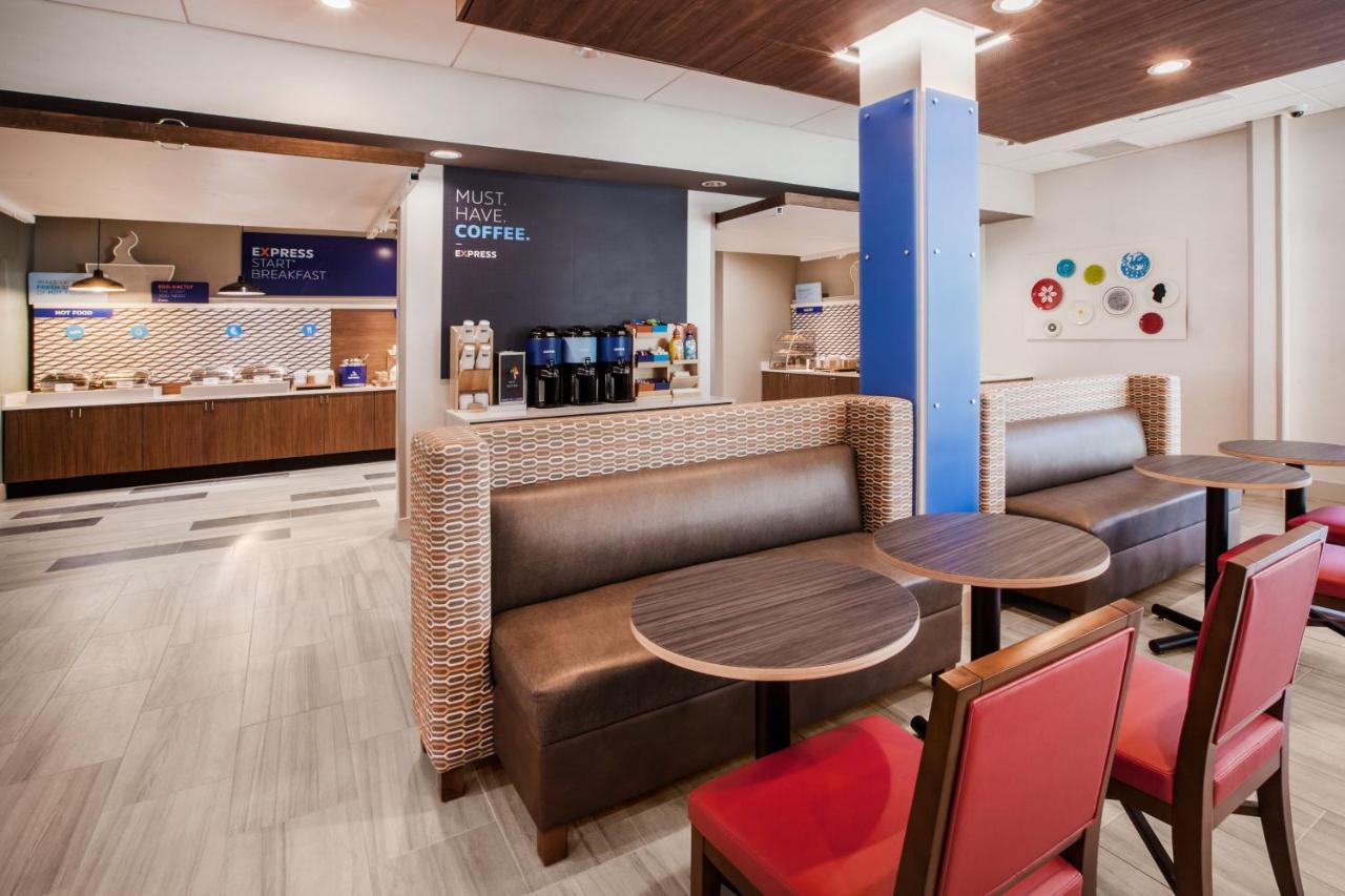 Holiday Inn Express & Suites - Stafford Nw - Sugar Land By Ihg Esterno foto