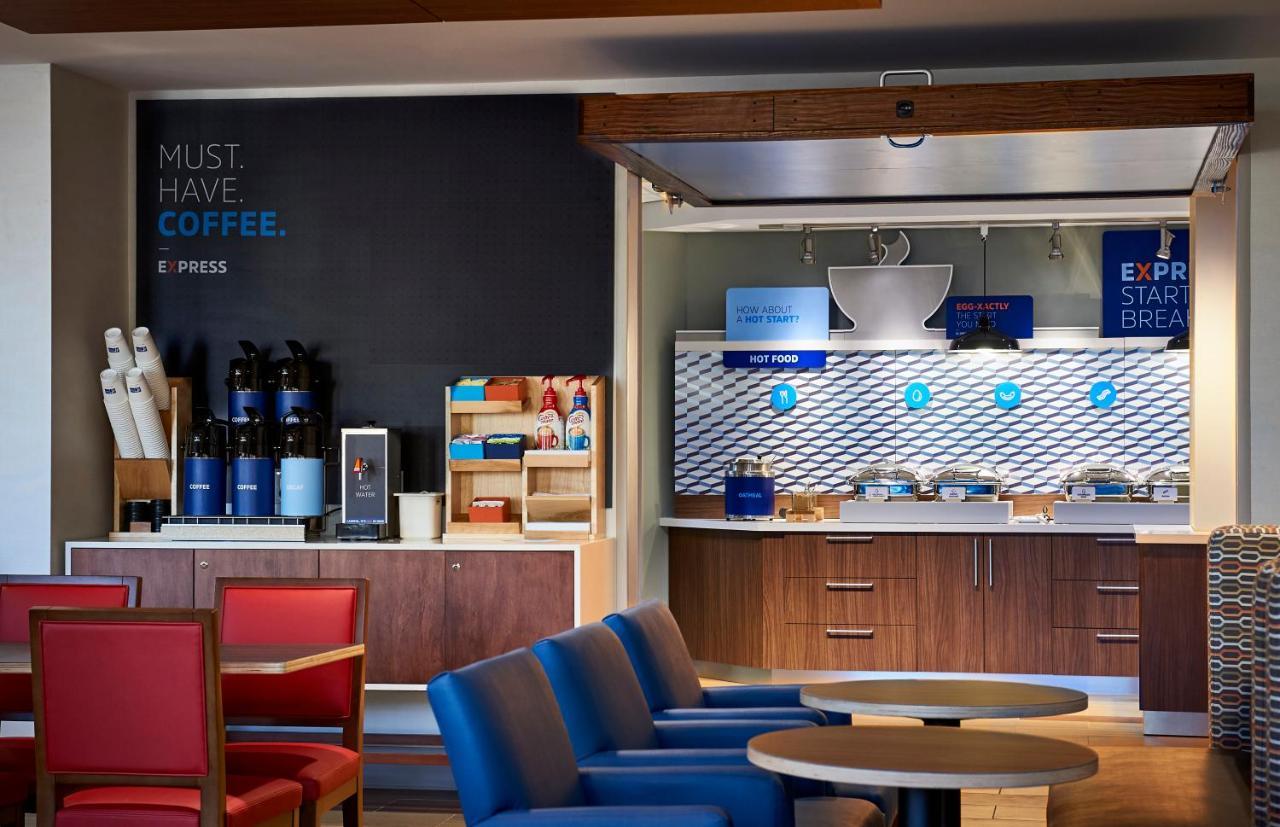 Holiday Inn Express & Suites - Stafford Nw - Sugar Land By Ihg Esterno foto