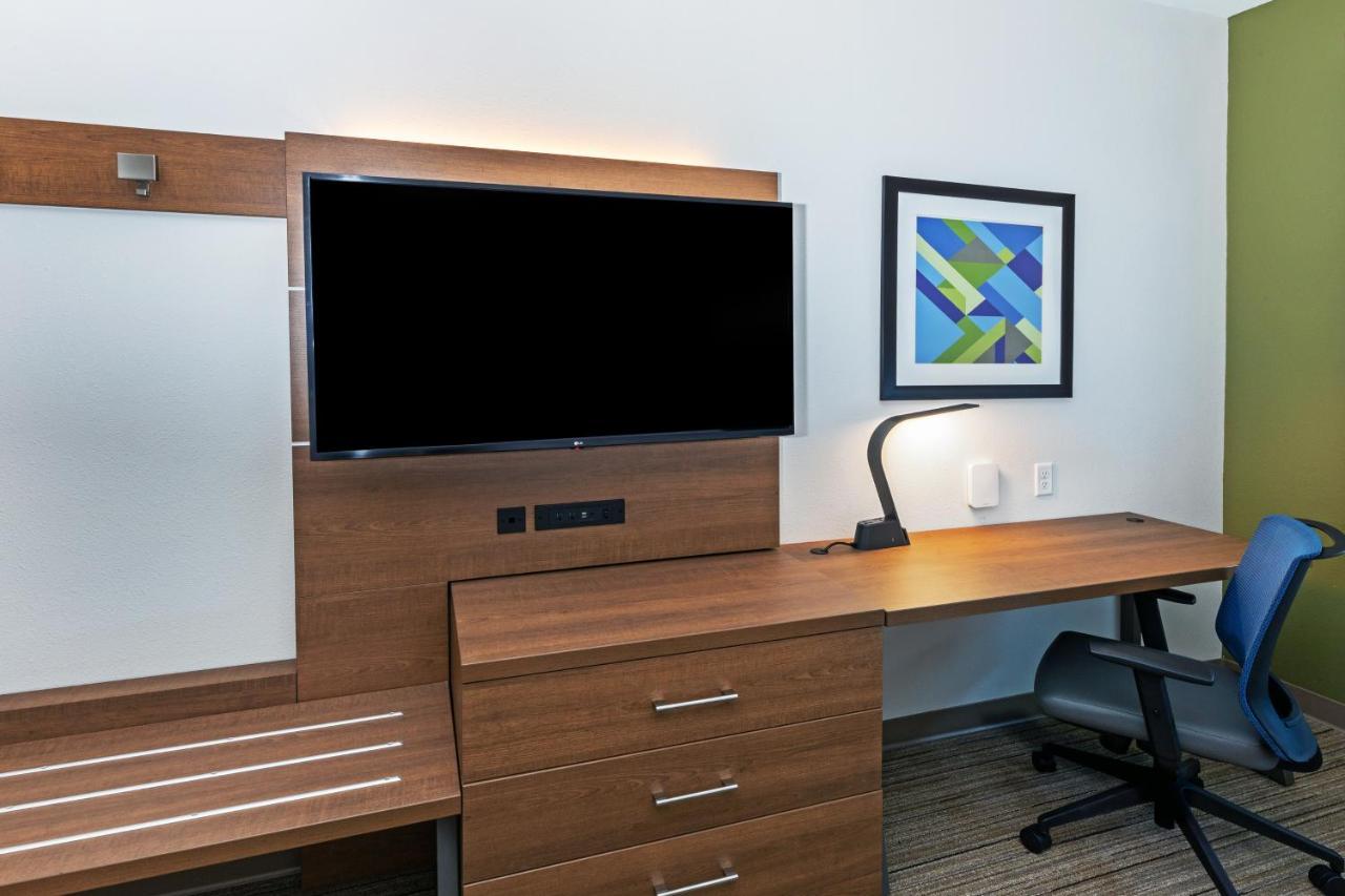 Holiday Inn Express & Suites - Stafford Nw - Sugar Land By Ihg Esterno foto