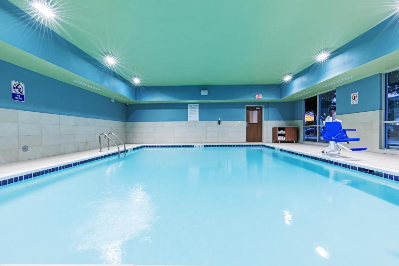 Holiday Inn Express & Suites - Stafford Nw - Sugar Land By Ihg Esterno foto