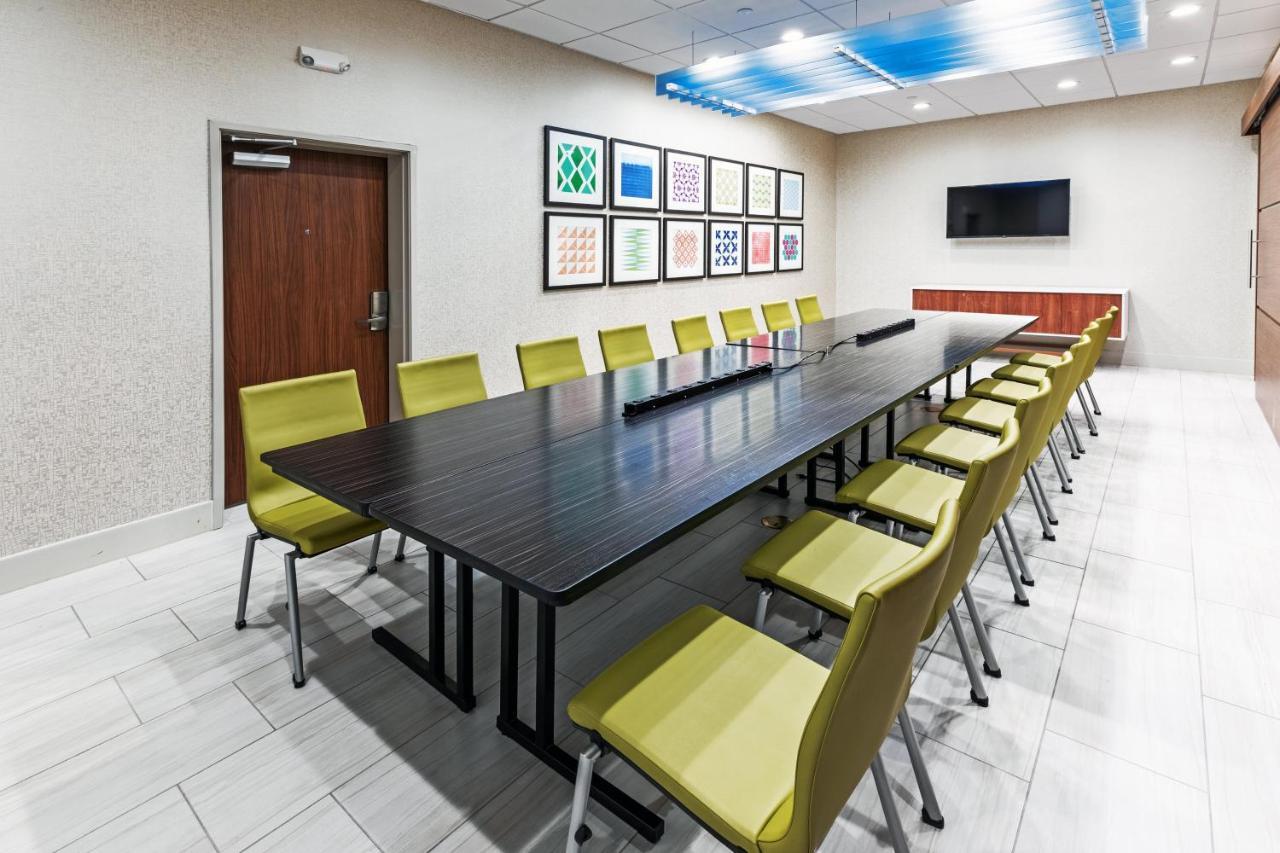 Holiday Inn Express & Suites - Stafford Nw - Sugar Land By Ihg Esterno foto