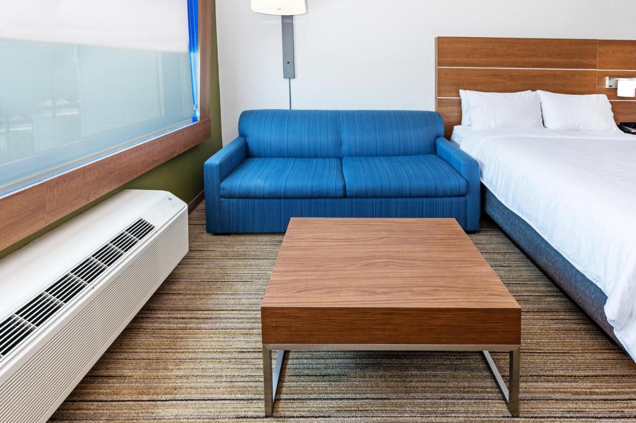 Holiday Inn Express & Suites - Stafford Nw - Sugar Land By Ihg Esterno foto